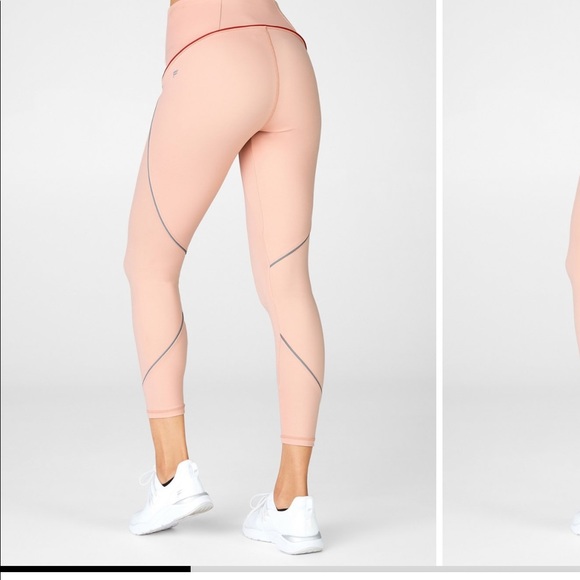 Reflective Fabletics Legging - Picture 3 of 5